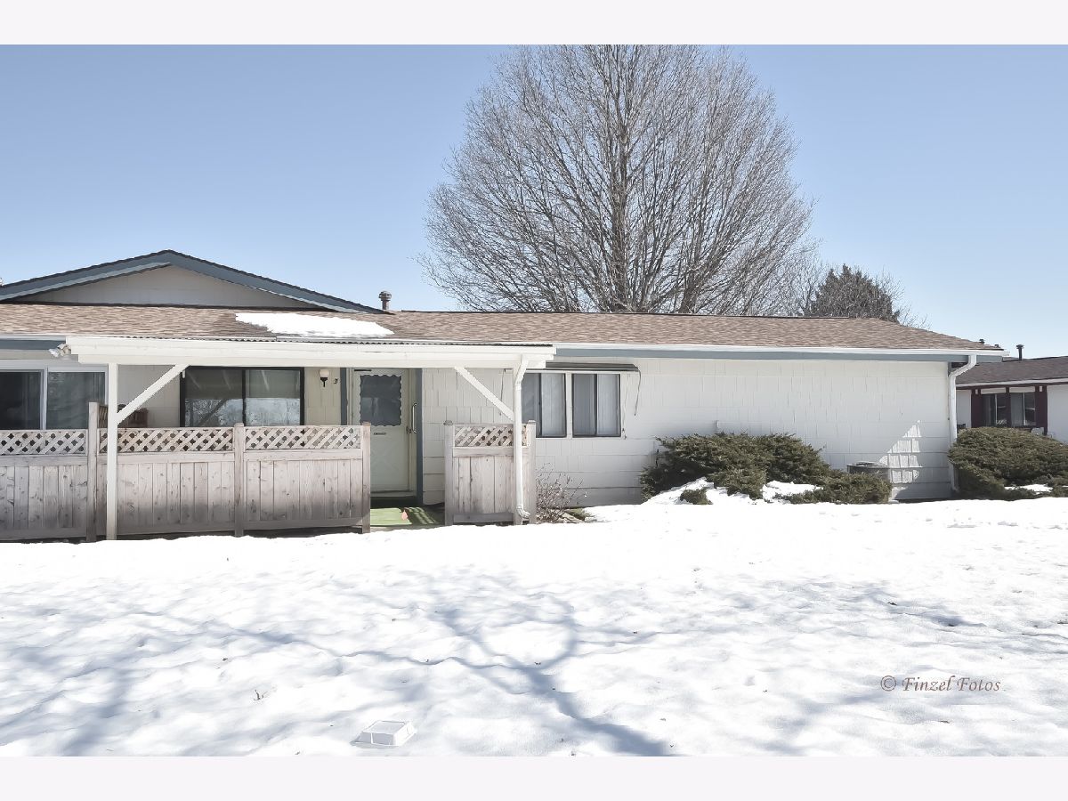 819 Royal Drive, Mchenry, Illinois 60050 MLS 11010039 WinterCohen