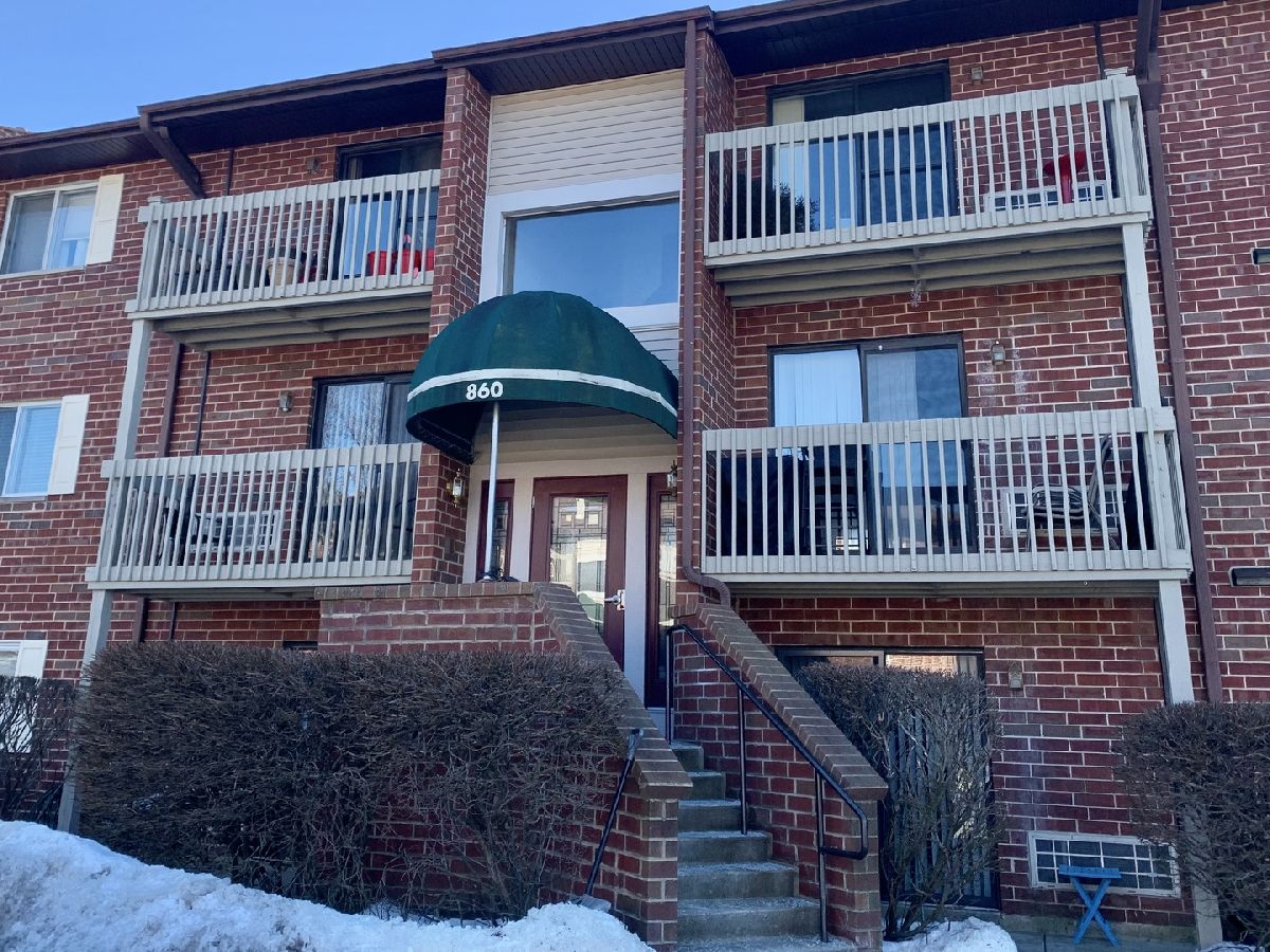 Condominiums Rented Lakewood Villas Vernon Hills Illinois, 860 Lakeside