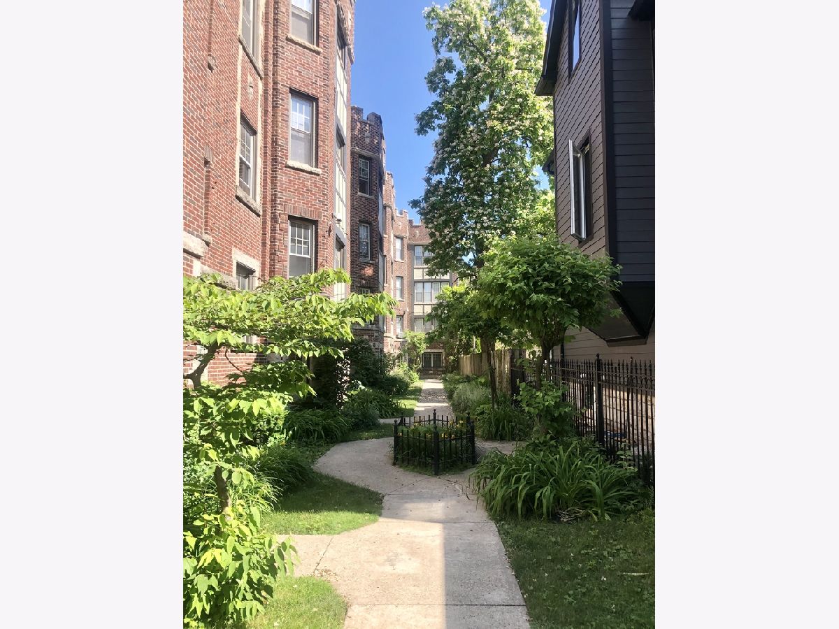 Condos & Townhomes & Homes Rented Rogers Park Chicago Illinois, 1628 Lunt