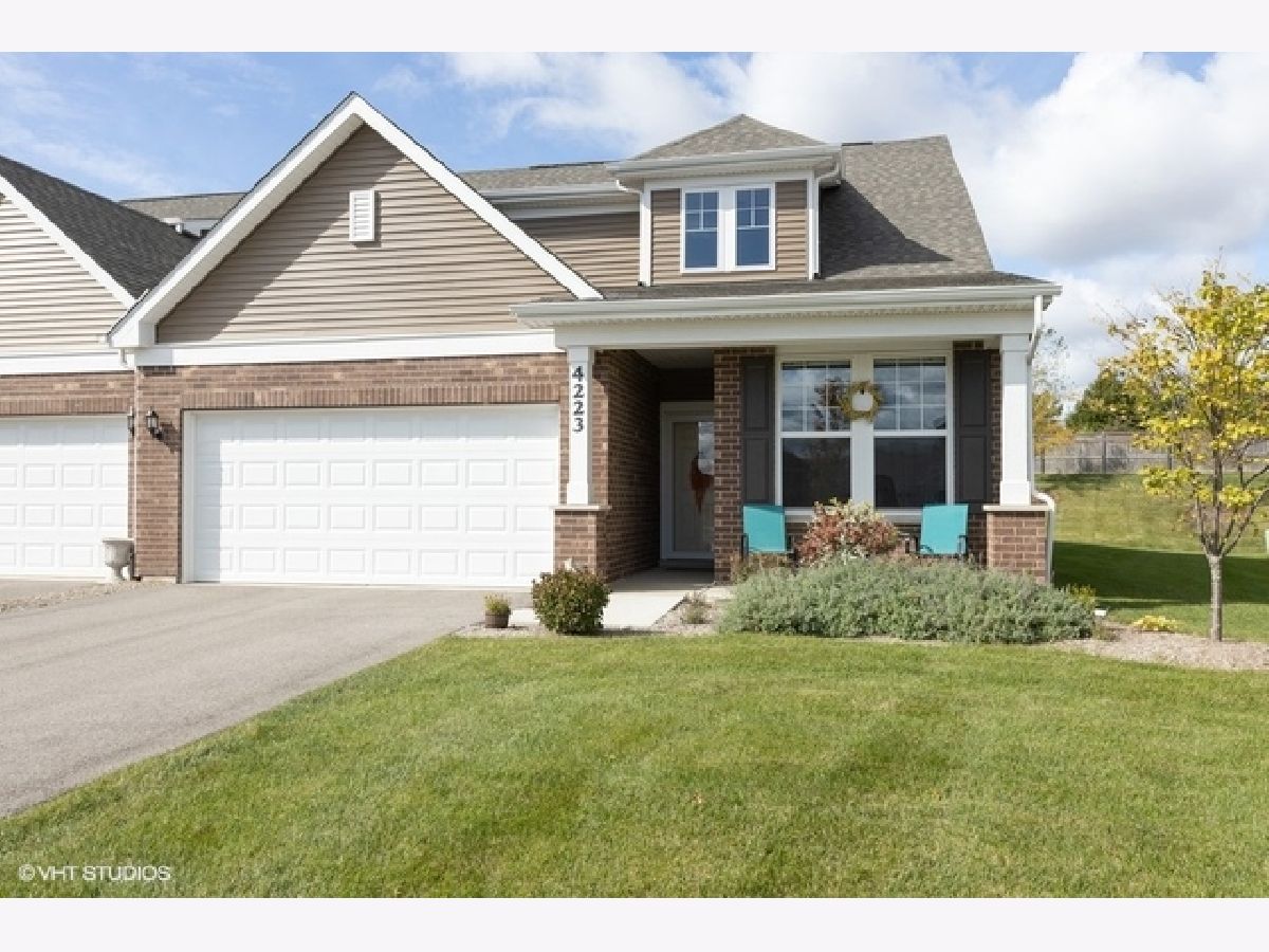 Homes & Condos & Townhomes Sold Ashwood Crossing Naperville Illinois, 4223 Lobo