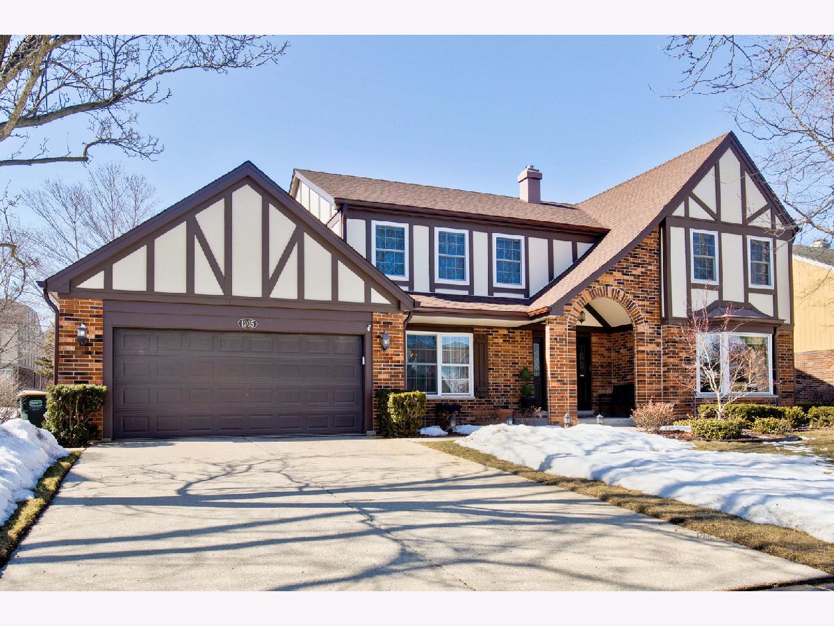 Homes Sold Winchester Estates Libertyville Illinois, 1205 Brian