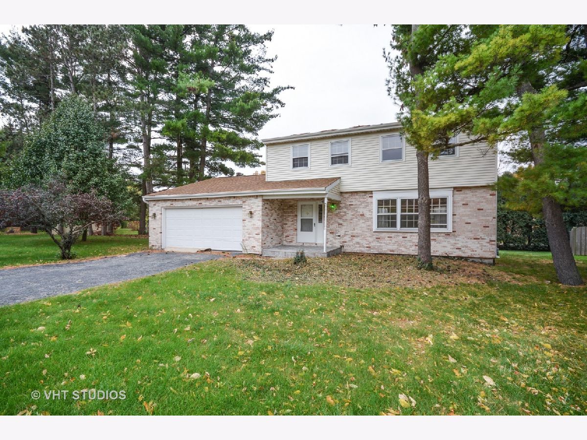 Pinebrook Meadows Geneva IL, Condos & Townhomes & Homes For Sale & For