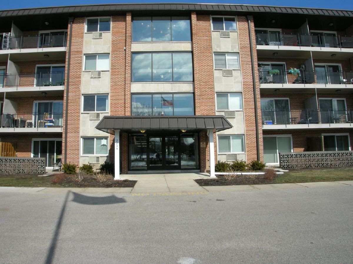 Condominiums Rented The Sanctuary Arlington Heights Illinois, 2234 Goebbert