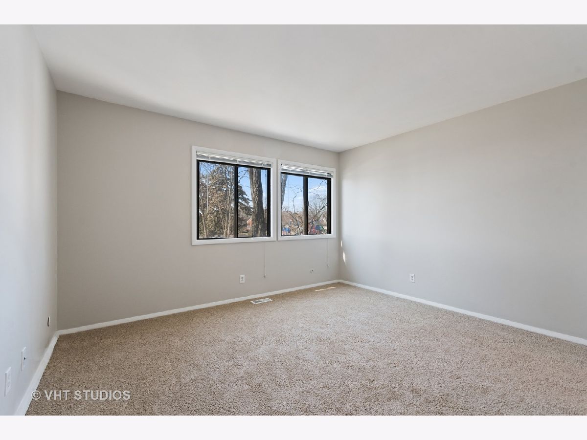 Townhomes & Homes Sold Glengarry Geneva Illinois, 114 Aberdeen