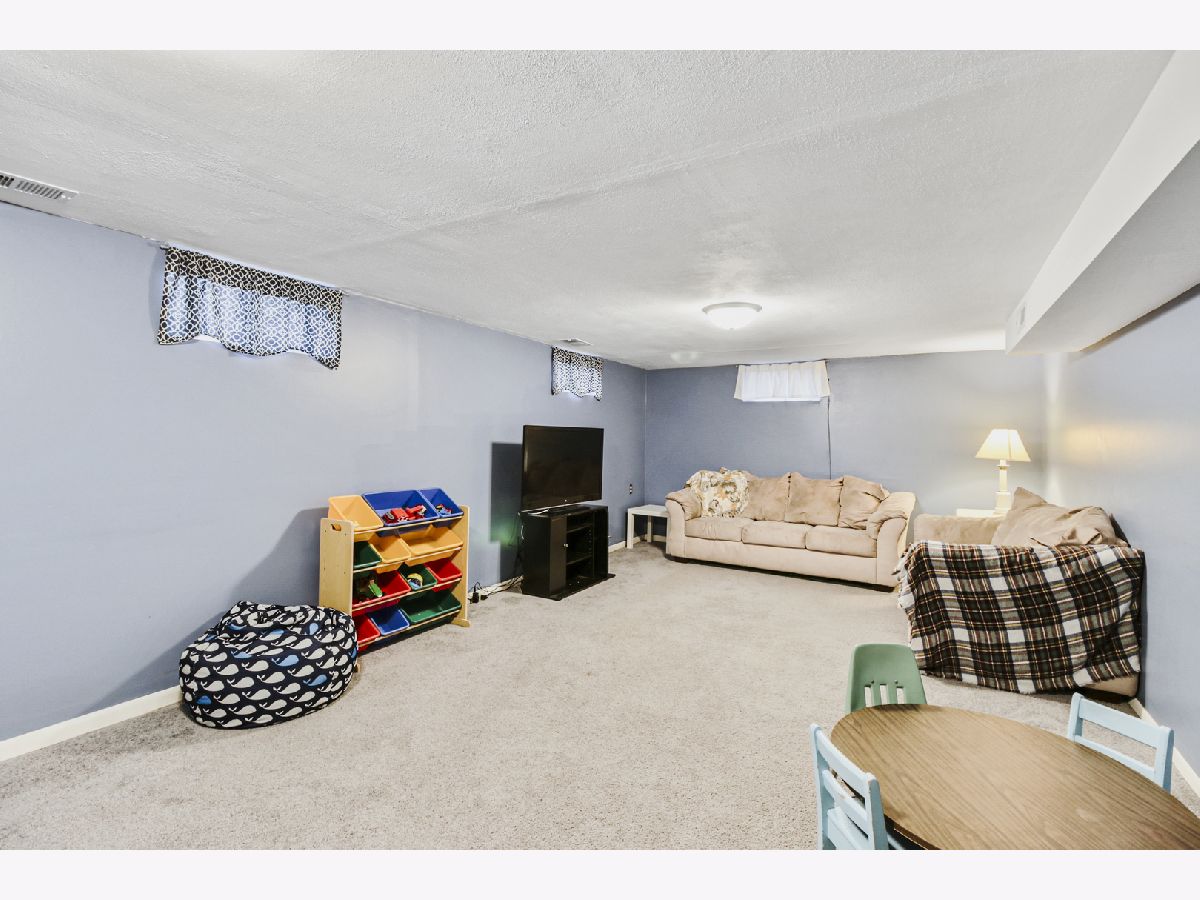 Homes Sold Stonegate Champaign Illinois, 1006 Holiday