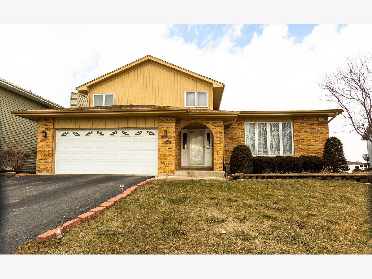 Homes Sold Carriage Hills Hazel Crest Illinois, 3004 Hawthorne