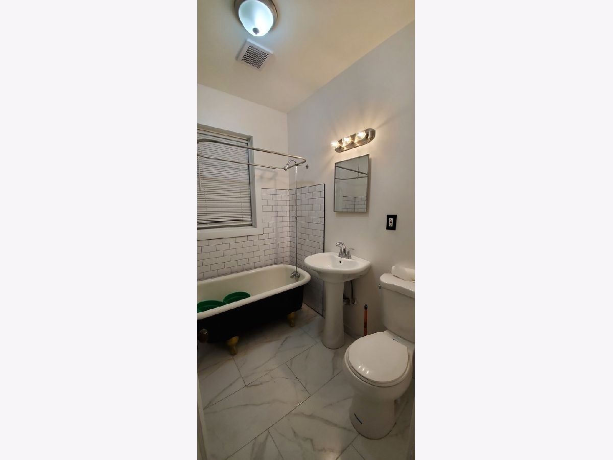 Homes & Townhomes & Condos Rented Lawndale Chicago Illinois, 2120 Ridgeway
