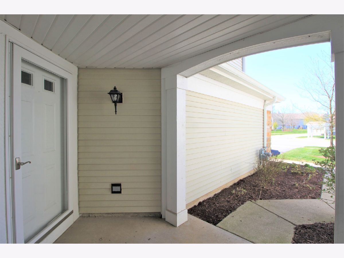 Townhomes & Condos Rented Concord Pointe Carol Stream Illinois, 868 Brompton