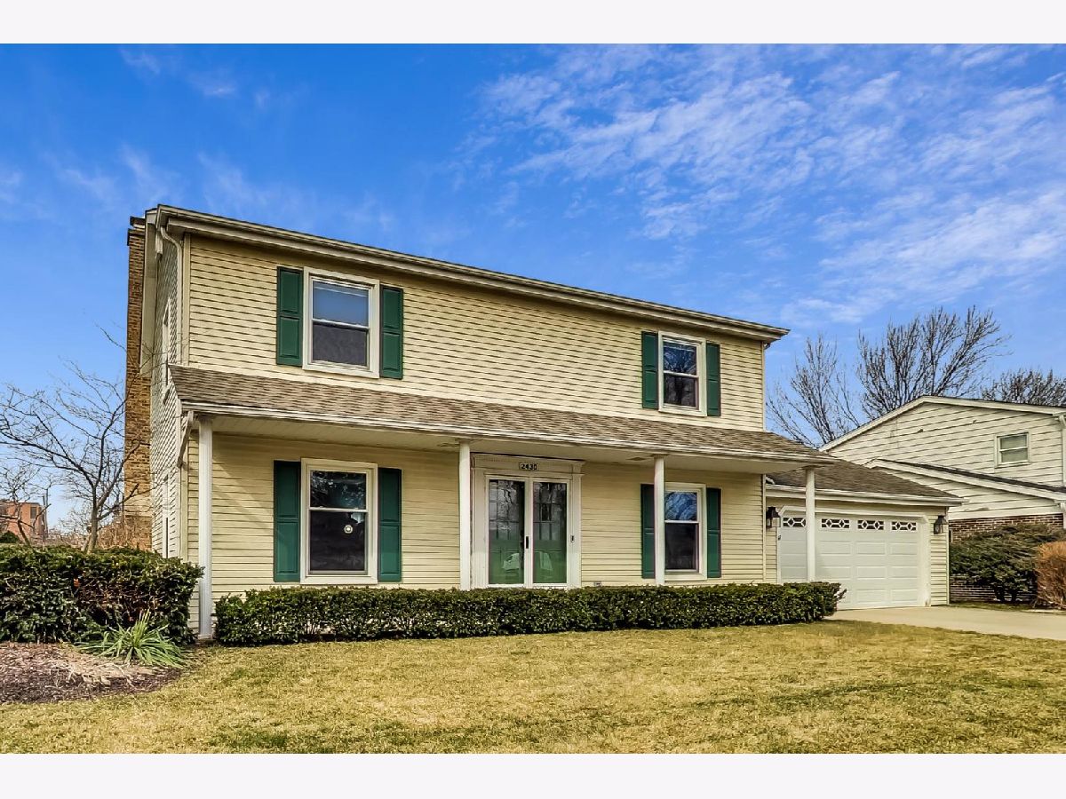 Homes & Condos & Townhomes Sold Cedar Glen Arlington Heights Illinois, 2430 Embers