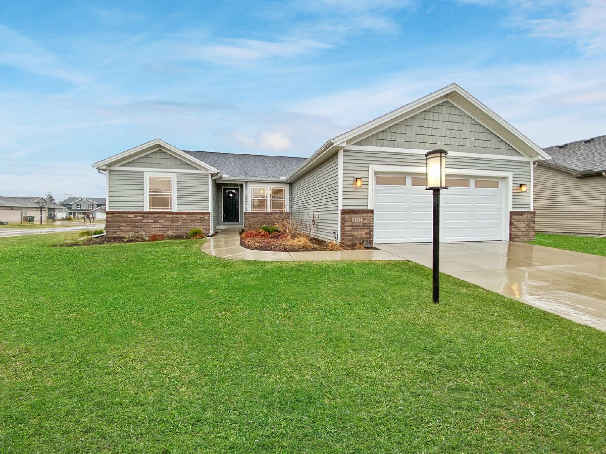 Prairie Crossing Mahomet IL, Homes & Condos & Townhomes For Sale & For