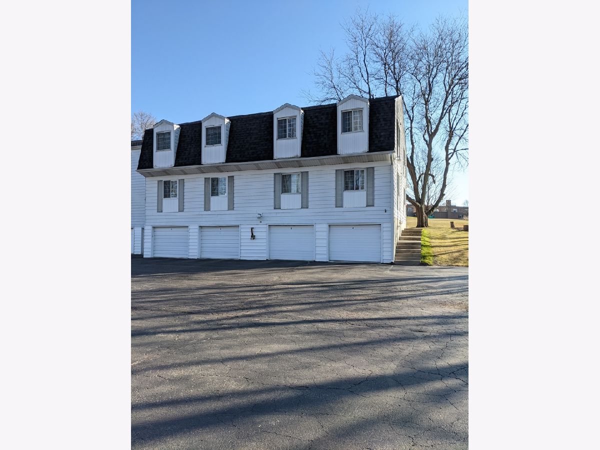 714 Kiwanis Drive, Freeport, Illinois 61032 MLS 11016225 WinterCohen