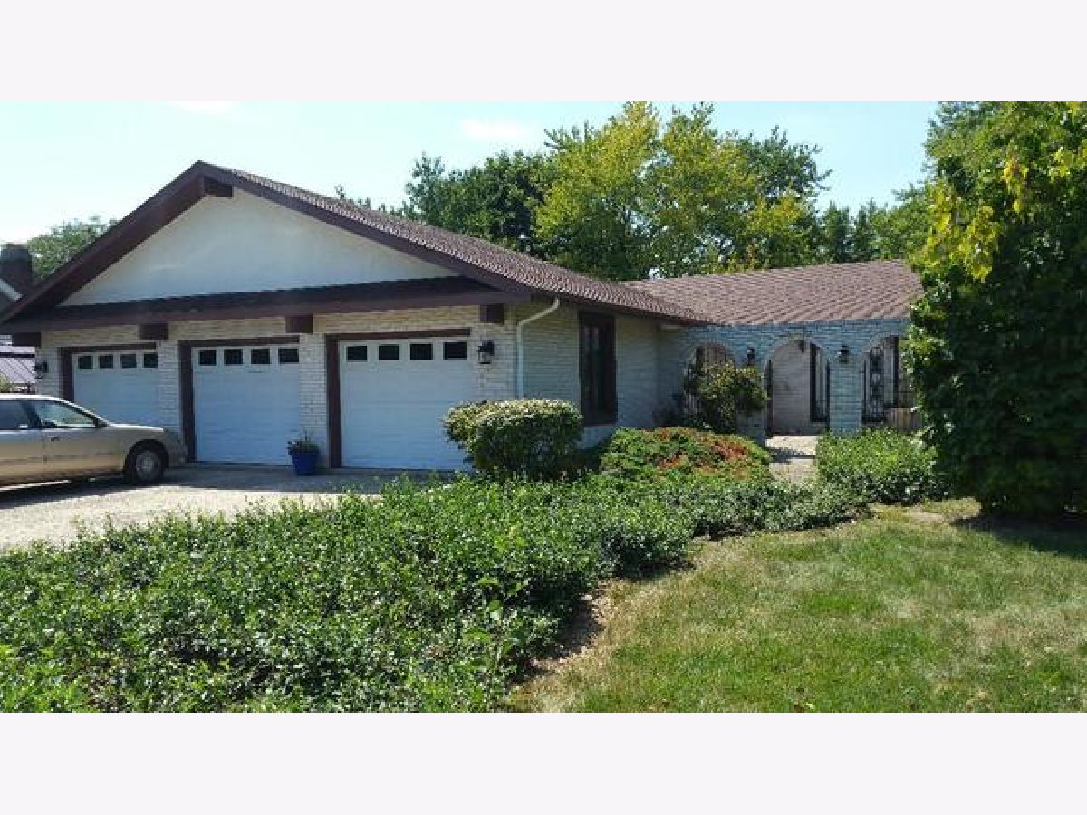 Homes Rented Coventry Wheaton Illinois, 0N706 Herrick