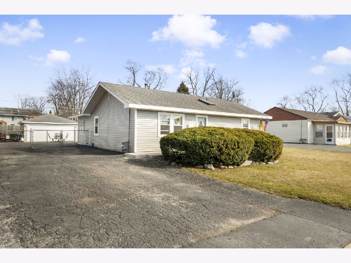 Homes & Condos & Townhomes Sold Raynor Hills Estate Crest Hill Illinois, 1716 Hosmer