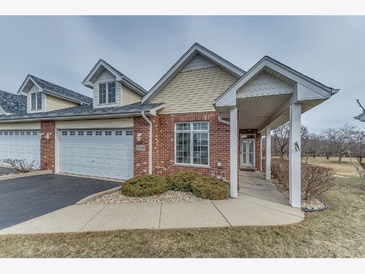 Townhomes Sold Dunraven Place Tinley Park Illinois, 6862 Michaels