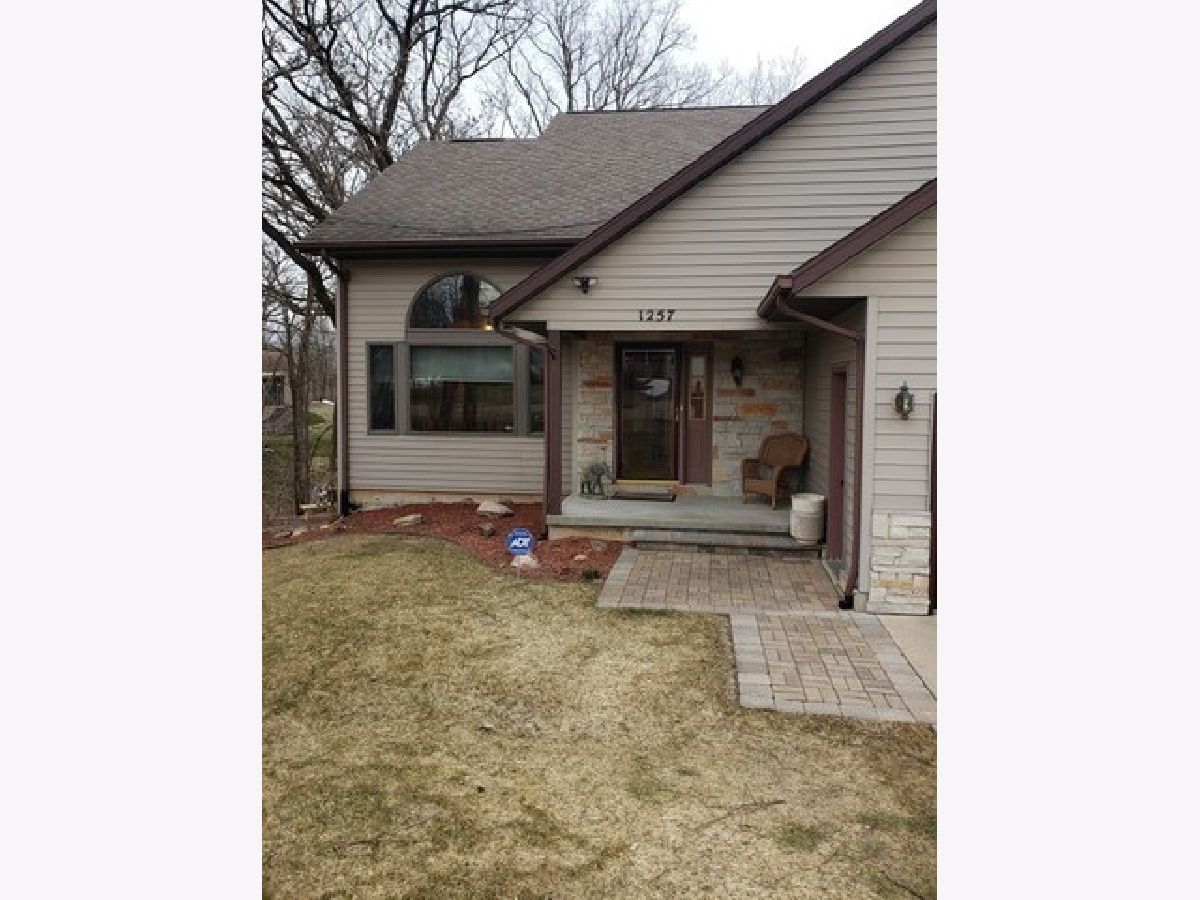 Homes & Condominiums Sold Idle Oak Dixon Illinois, 1257 Trail