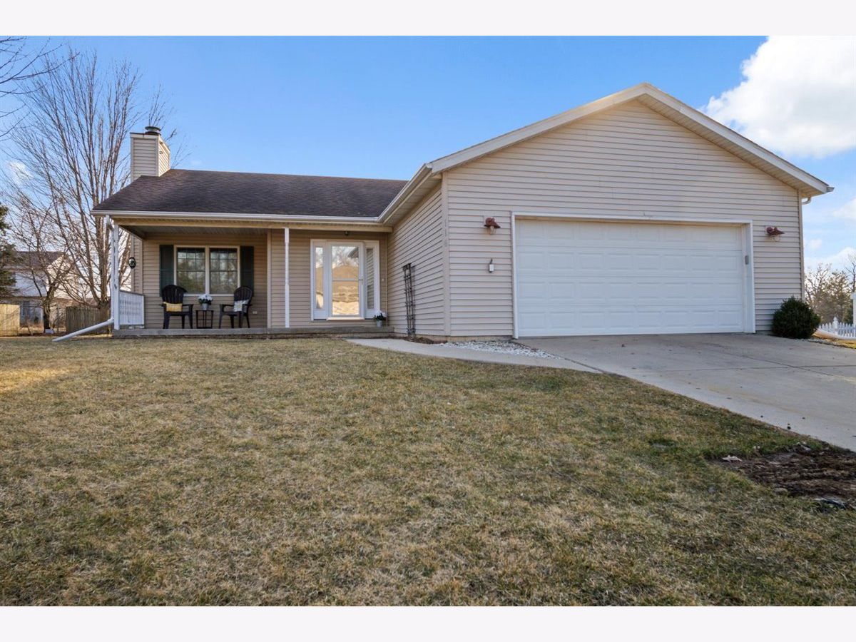 Homes & Condos & Townhomes Sold Mallard Point Downs Illinois, 116 Gadwall