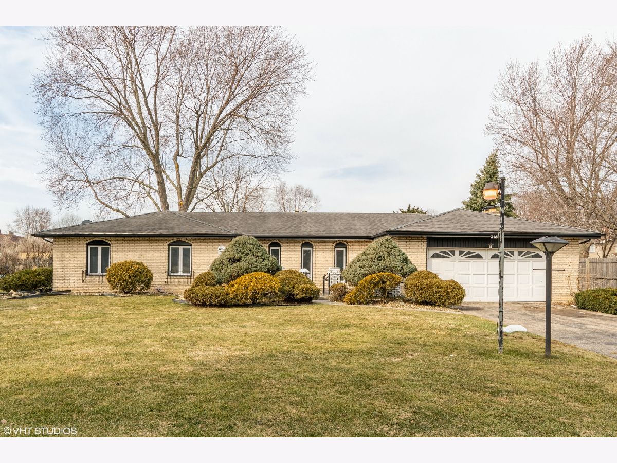 Homes Sold Cherry Hill New Lenox Illinois, 215 Essex