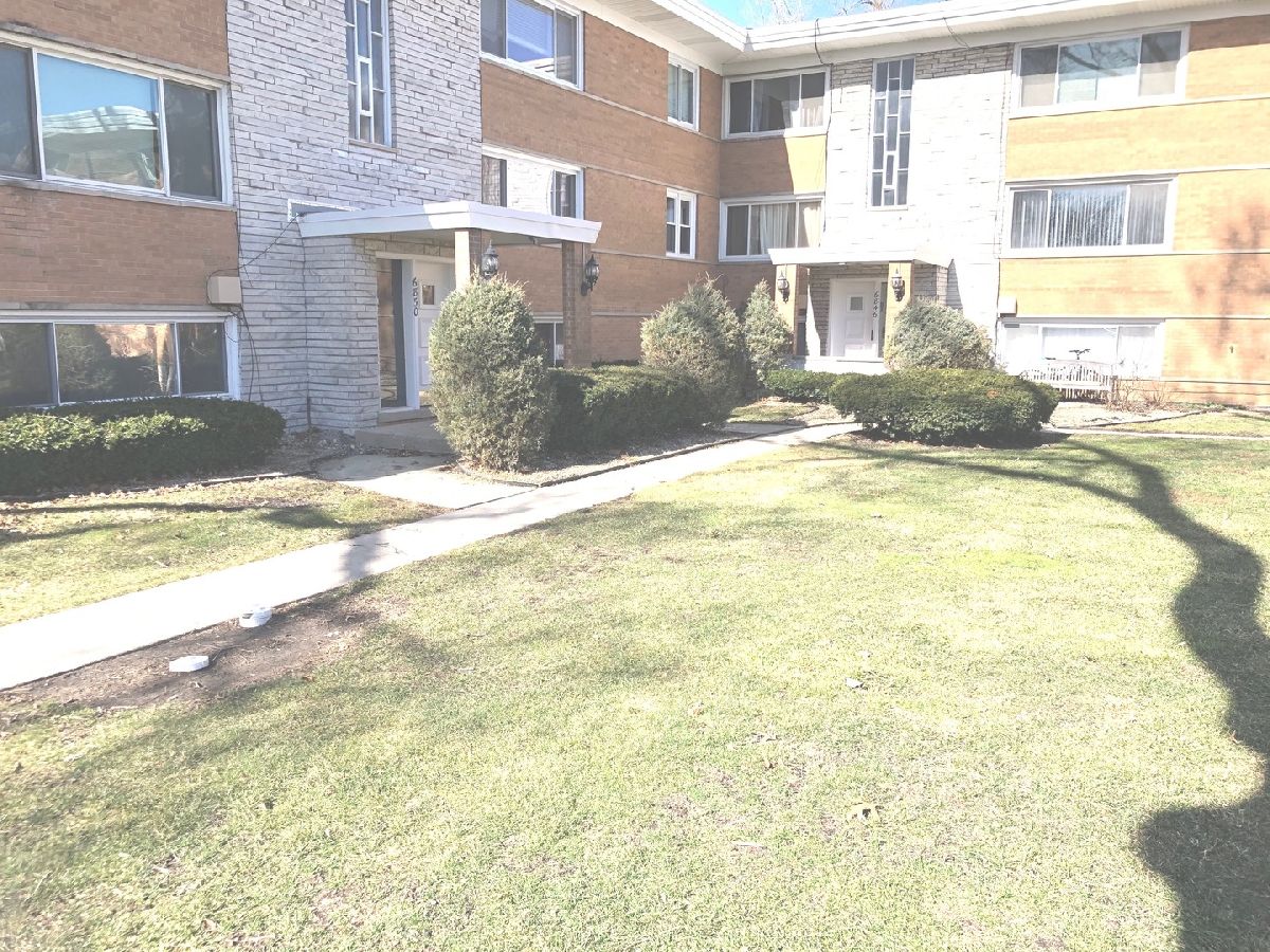 Condominiums Sold Lode Park Condos Worth Illinois, 6850 Lode