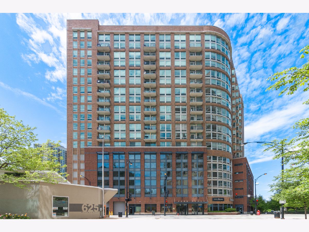 Condominiums Sold Park Place Chicago Illinois, 600 Kingsbury