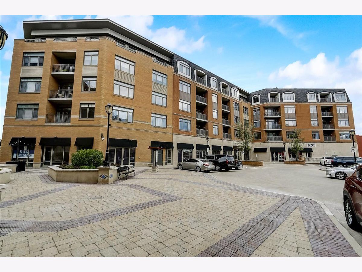 Condominiums & Homes Sold Residences Of Uptown Park Ridge Illinois, 600 Touhy