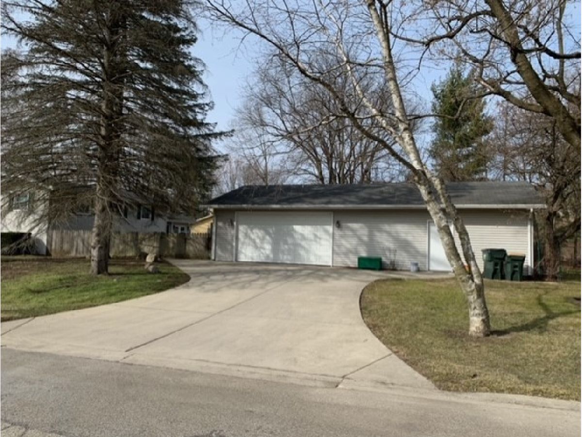 Homes Rented Countryside Manor Libertyville Illinois, 30447 Oak Grove