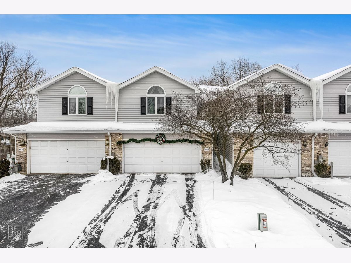 Townhomes Sold Darien Point Darien Illinois, 8301 Highpoint