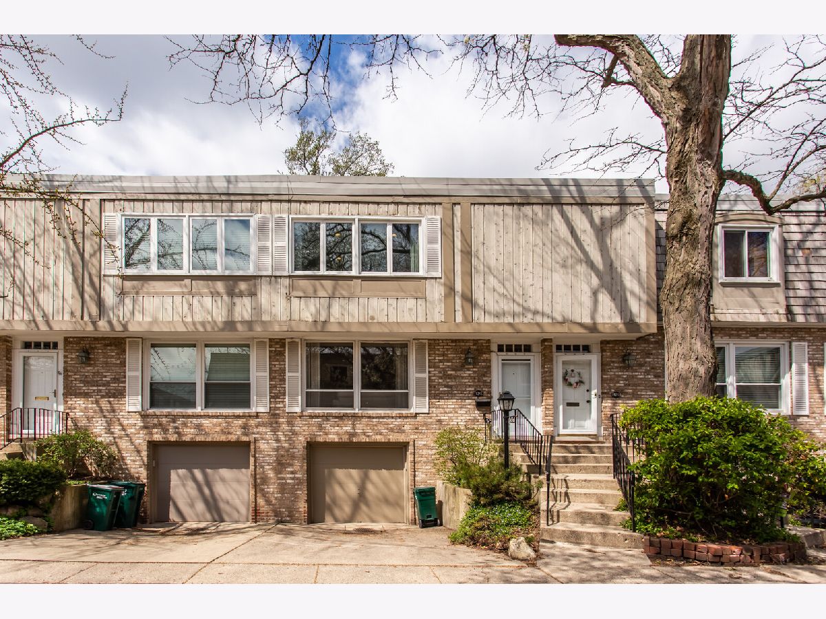 Townhomes Sold High Point Wilmette Illinois, 1924 Wilmette