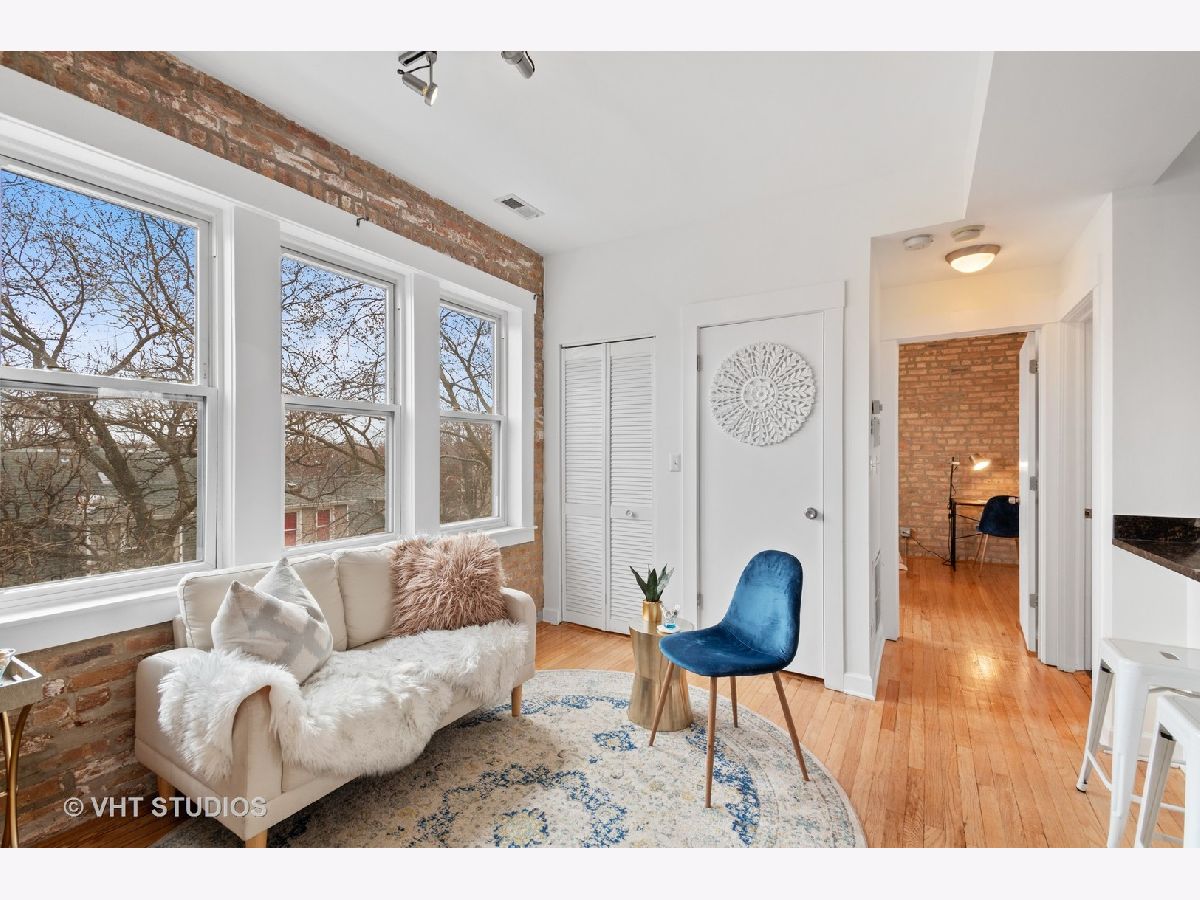 Condominiums Sold Belle Plaine Condominiums Chicago Illinois, 3018 Belle Plaine