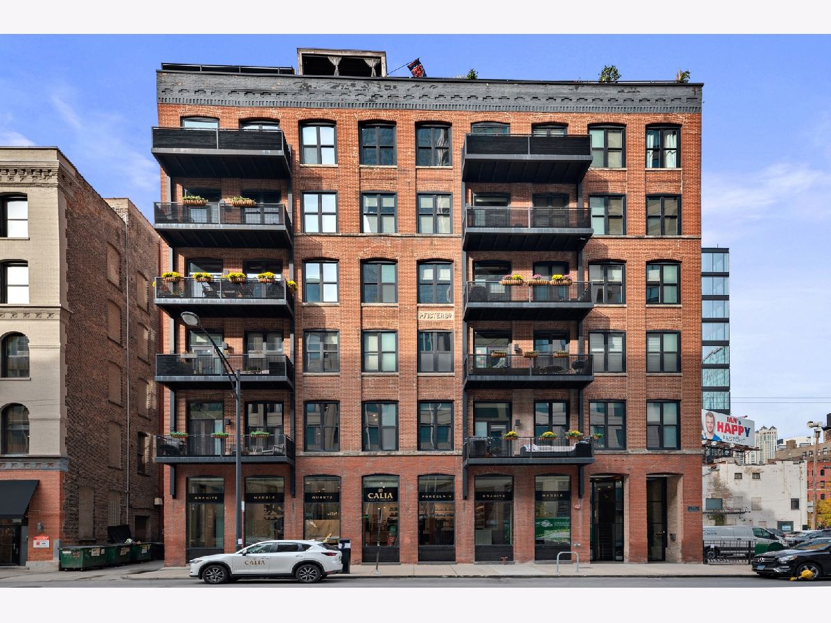 Condos & Townhomes Sold Lofts On West Hubbard Chicago Illinois, 154 Hubbard