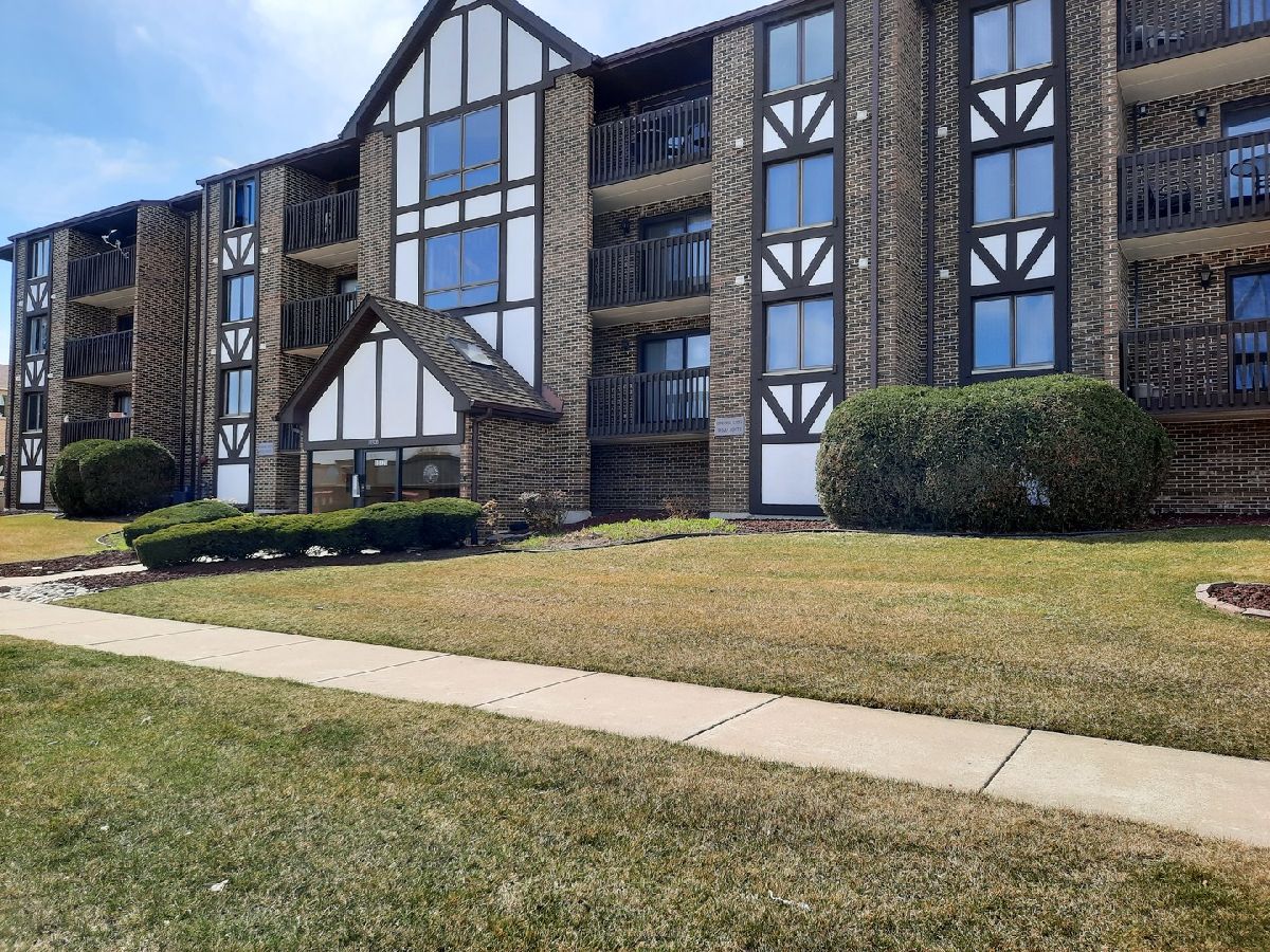 Condominiums Sold Concord Green Oak Lawn Illinois, 10320 Central