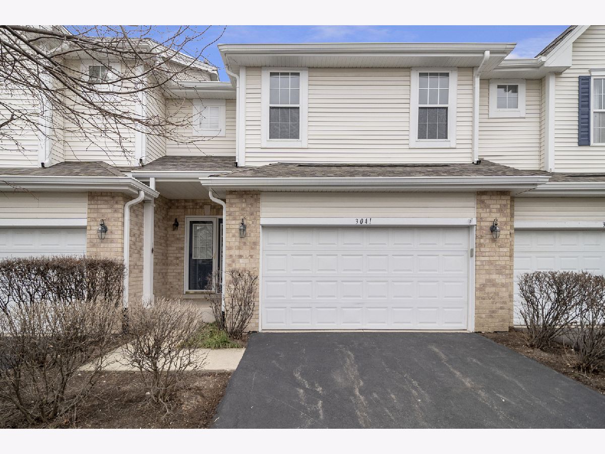 Townhomes Sold Tangley Oaks Lisle Illinois, 3041 Tangley Oaks