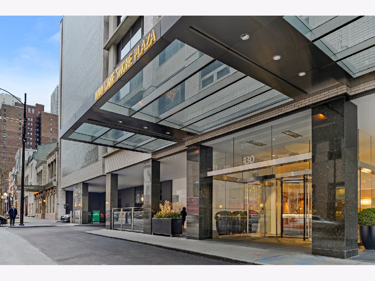 Condominiums Sold Lake Shore Plaza Chicago Illinois, 1000 Lake Shore
