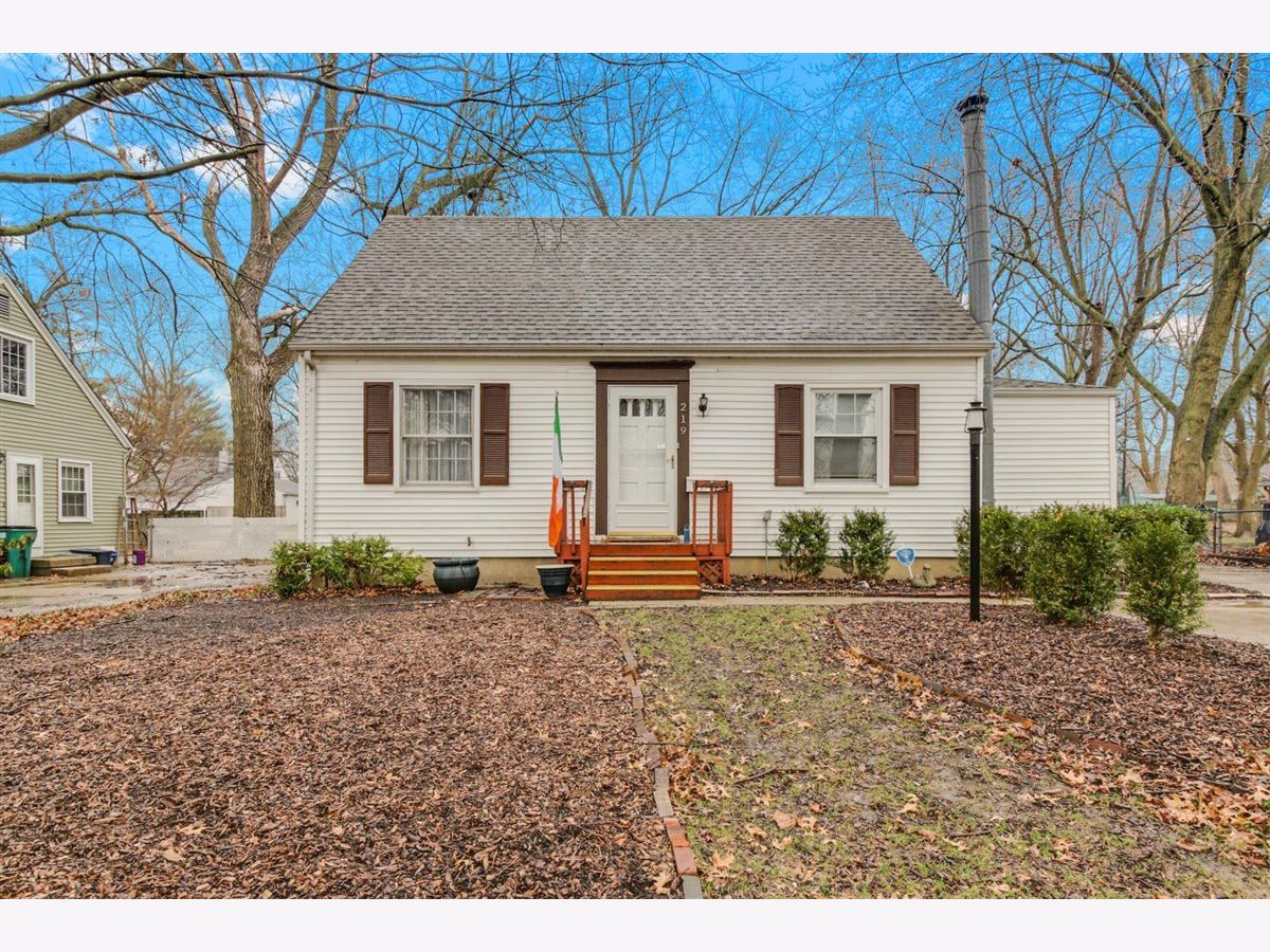 Homes Sold Garden Park Champaign Illinois, 219 Arcadia