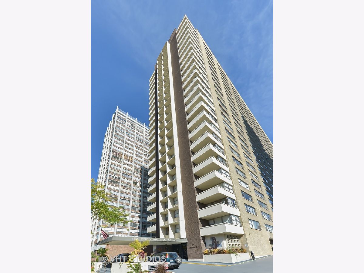Condominiums Sold El Lago Chicago Illinois, 6157 Sheridan