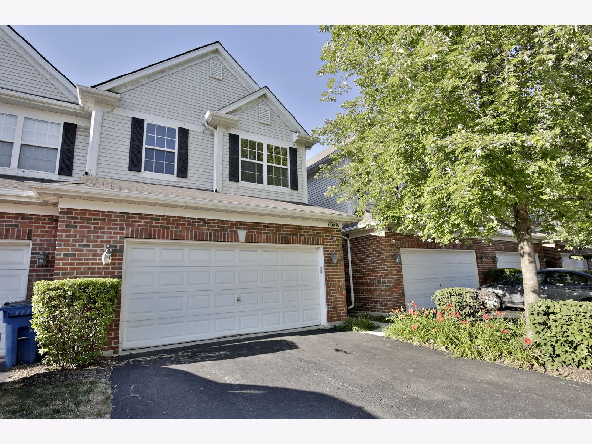 Townhomes Sold Buckingham Pointe Des Plaines Illinois, 1688 Buckingham