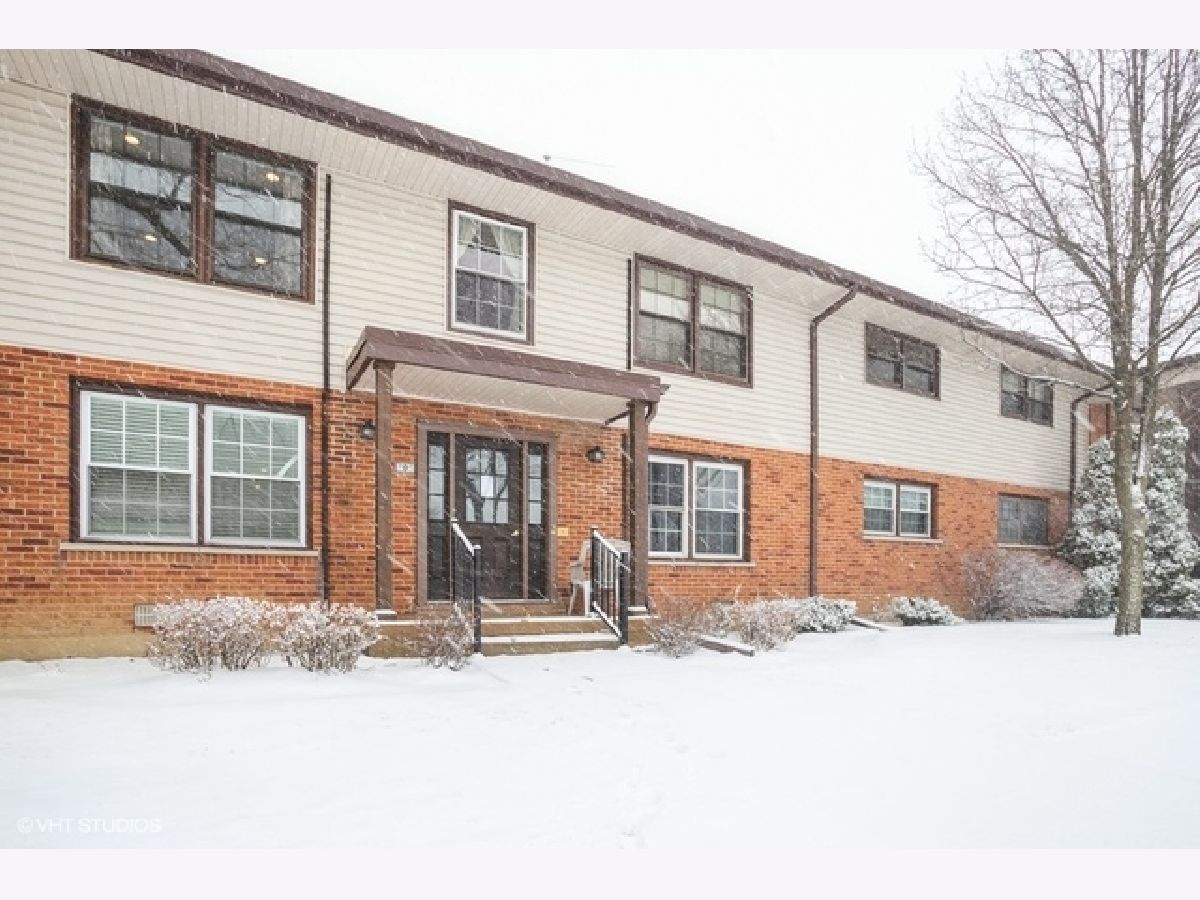 Condominiums Sold Washington Square Elk Grove Village Illinois, 205 Washington