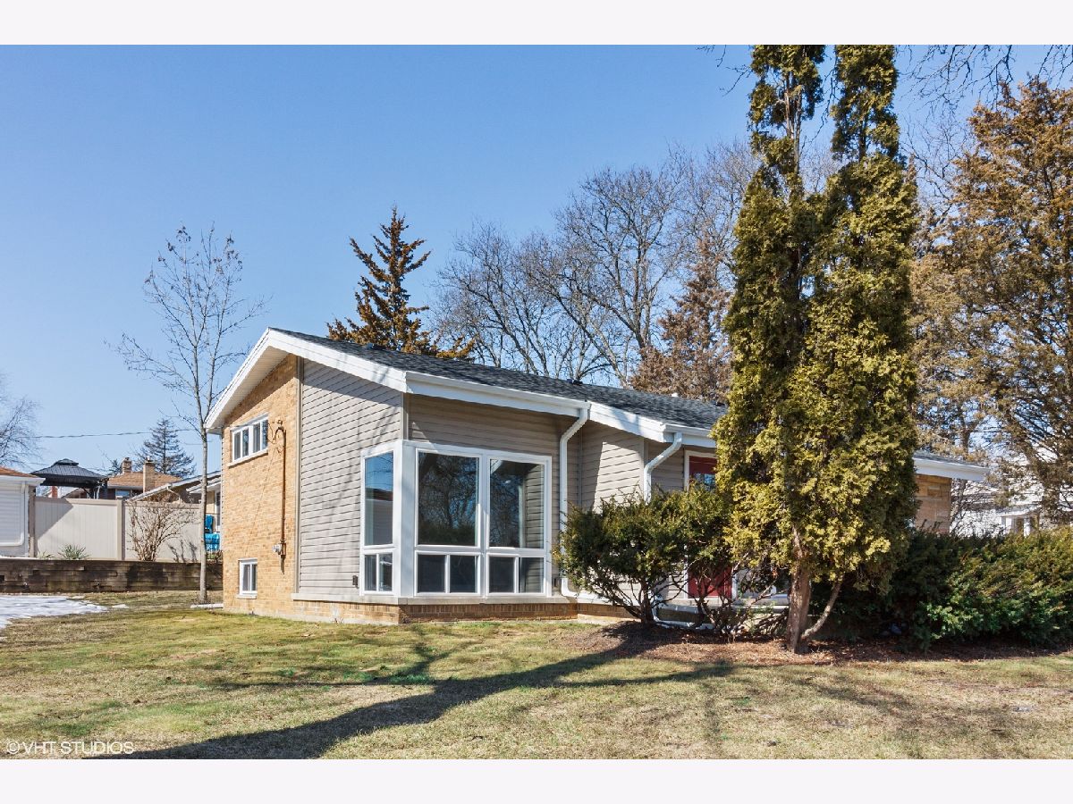 Homes Sold Hillcrest Downers Grove Illinois, 1105 59th