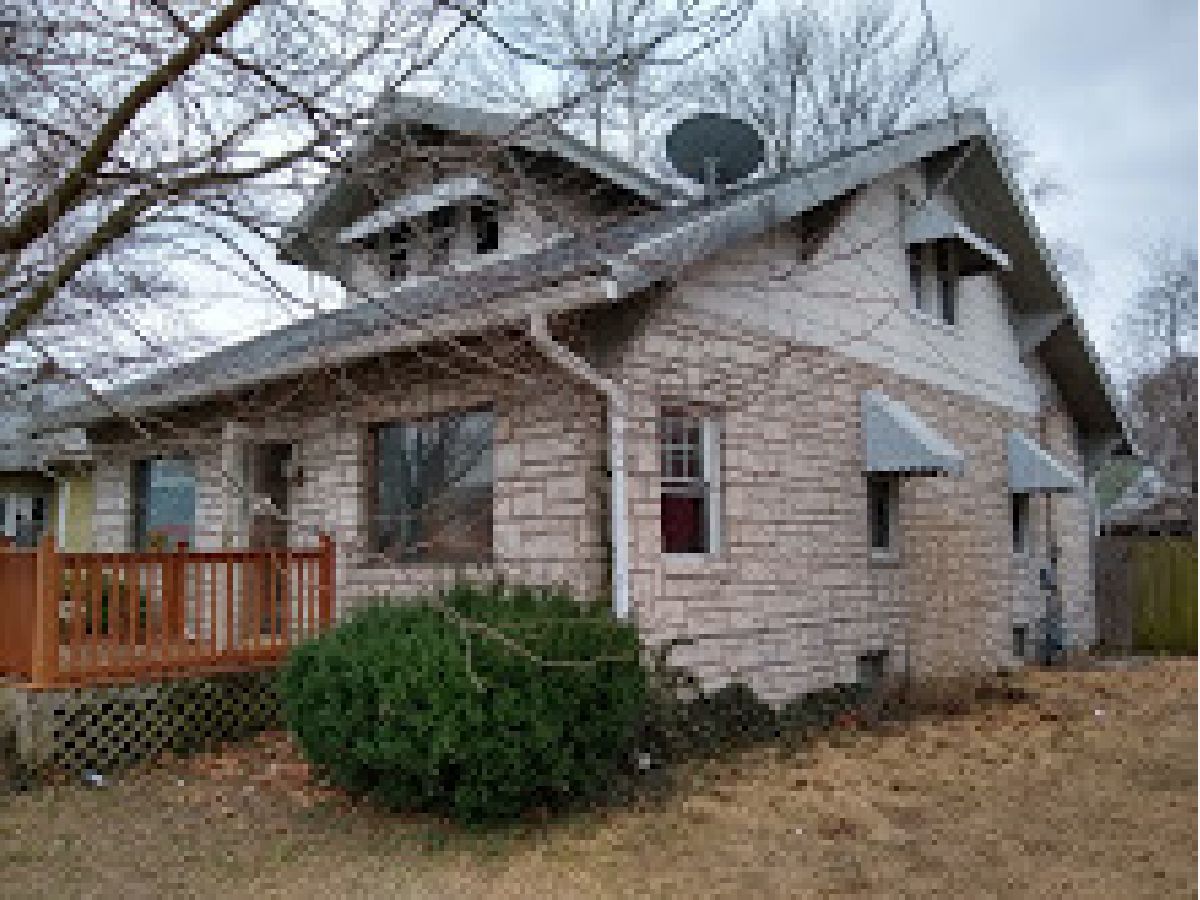  Sold East Alton Illinois, 217 Saint Louis