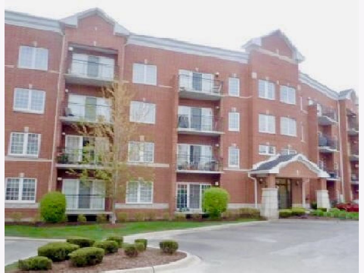 Riverwalk Rolling Meadows IL, Condos & Townhomes For Sale & For Rent