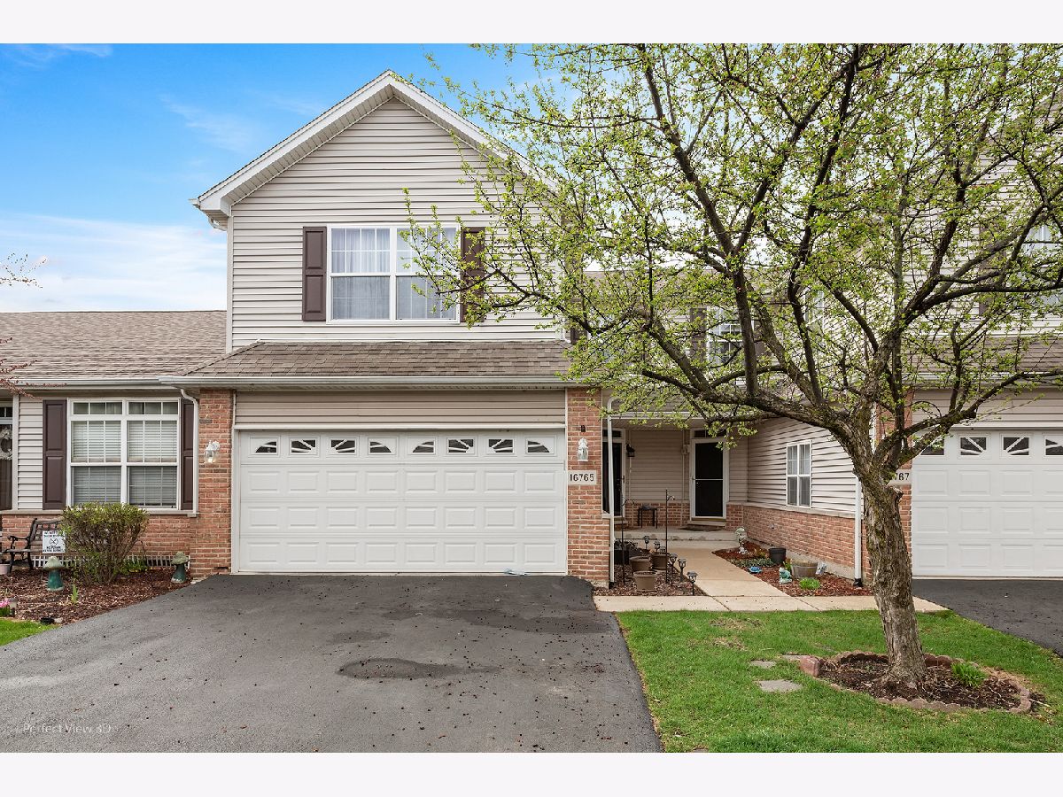 Townhomes Sold Pueblo Point Lockport Illinois, 16765 Sunset Ridge