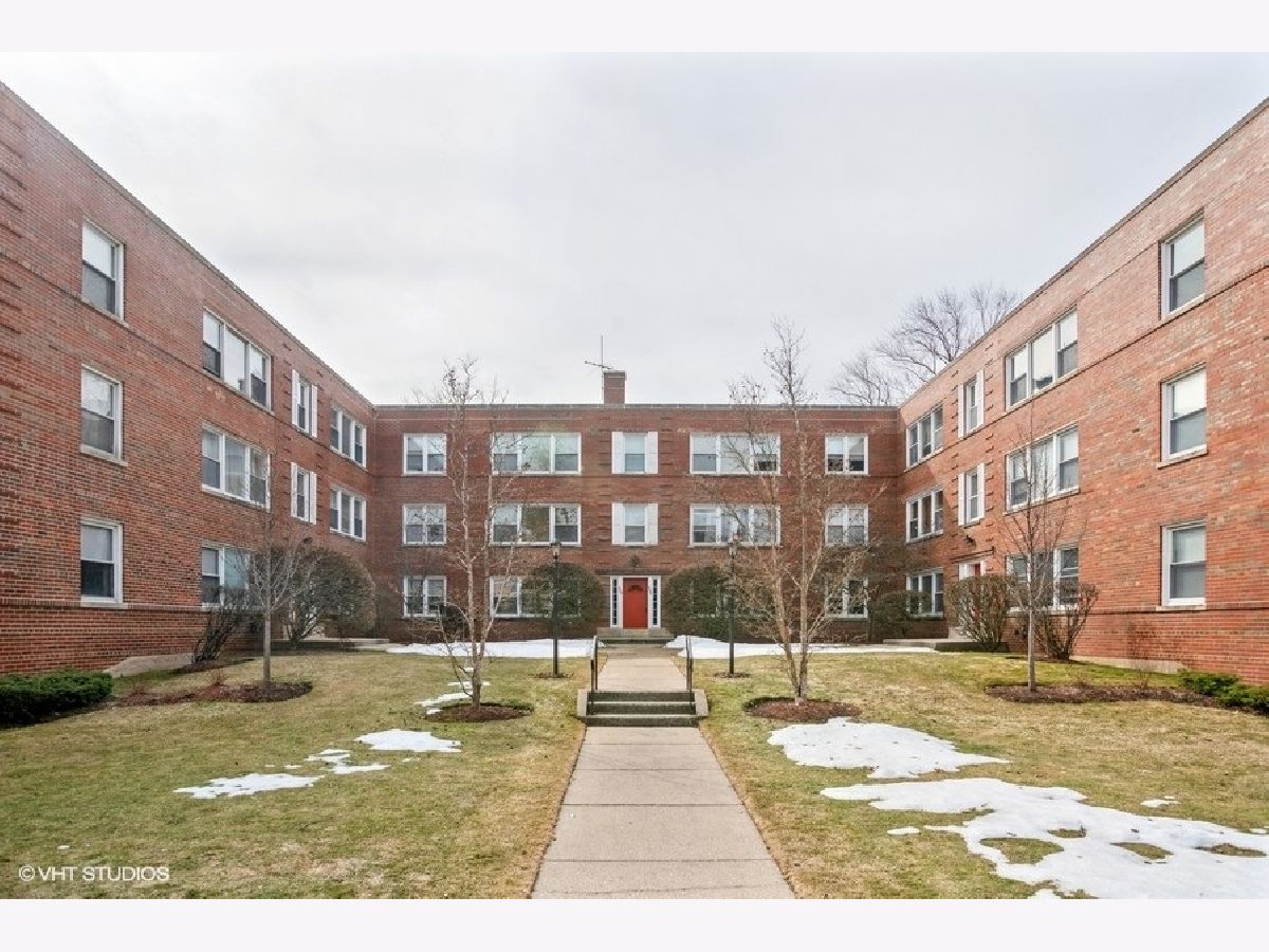 Condos & Townhomes Sold Oakton Court Evanston Illinois, 806 Oakton