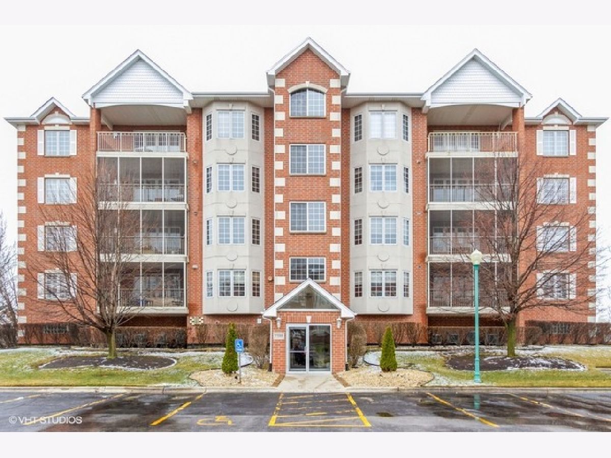 Condominiums & Homes Sold Brookside East Tinley Park Illinois, 7722 Greenway