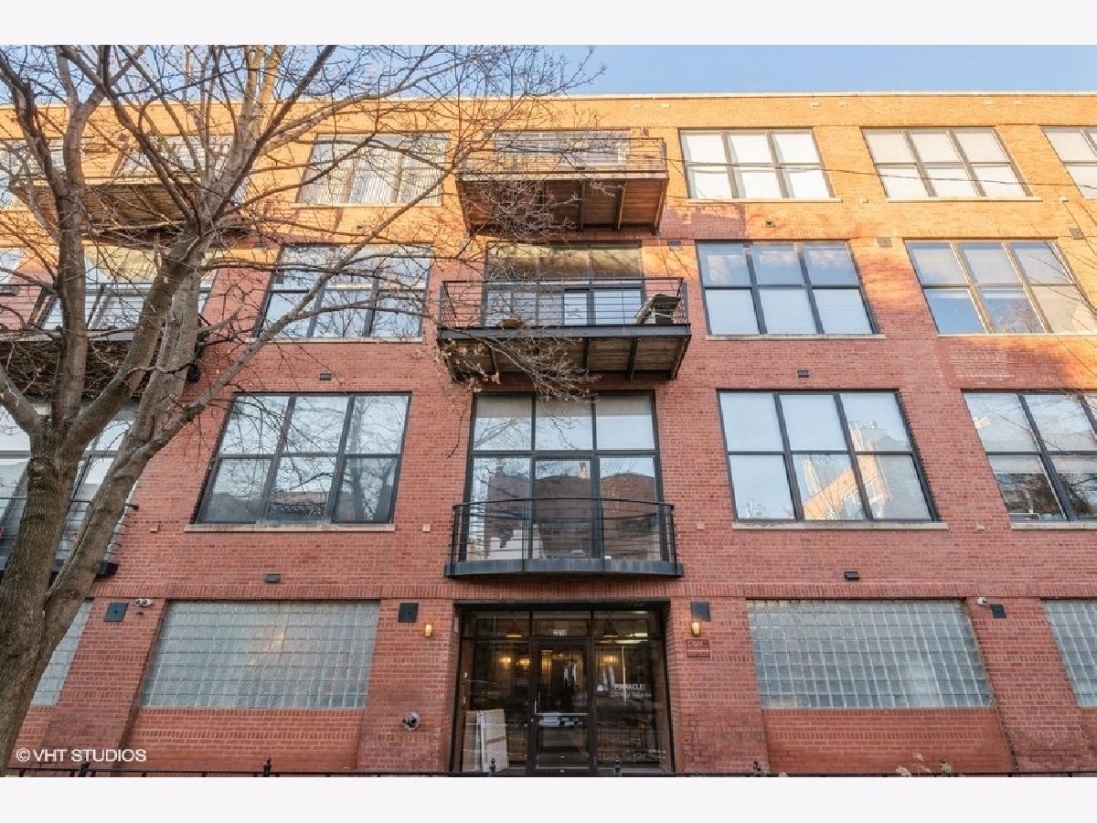 Condominiums Sold Pinnacle Lofts Chicago Illinois, 2210 Wabansia