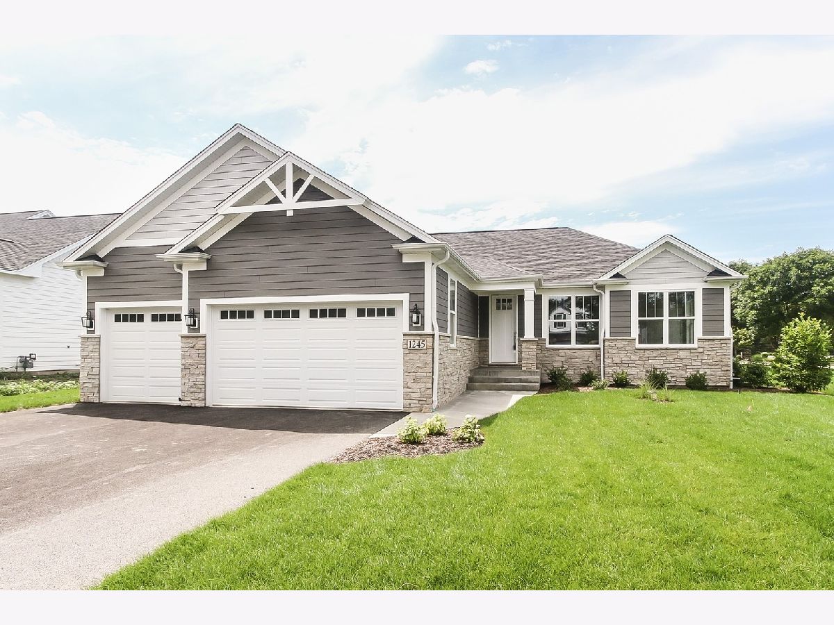 Homes Sold Deer Grove Port Barrington Illinois, 1245 Noble