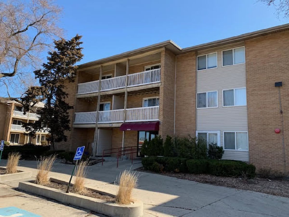 Condominiums Rented Elmdale Condominiums Des Plaines Illinois, 930 Beau