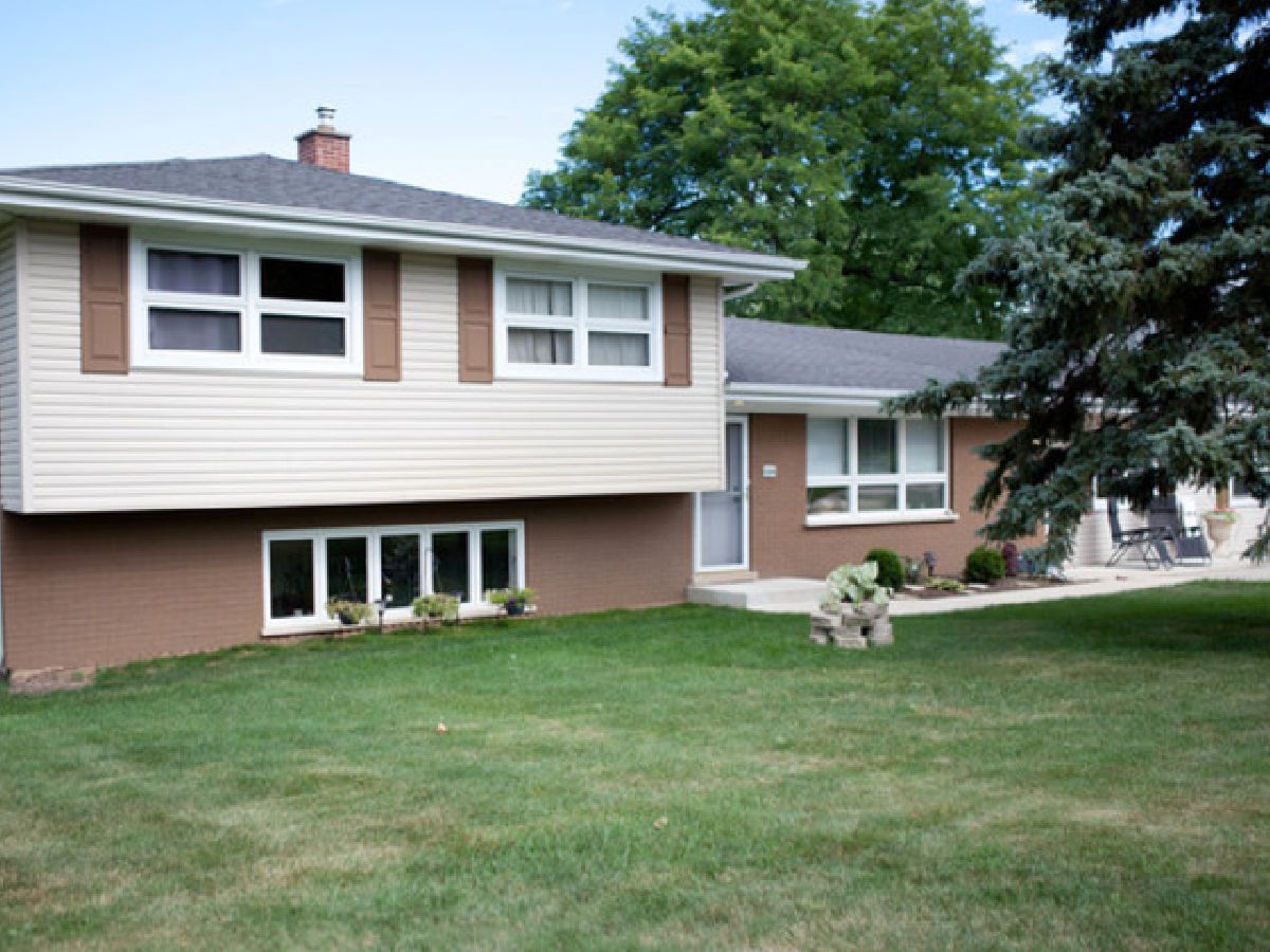 Homes Sold Sunset Hills Schaumburg Illinois, 1519 Mohawk