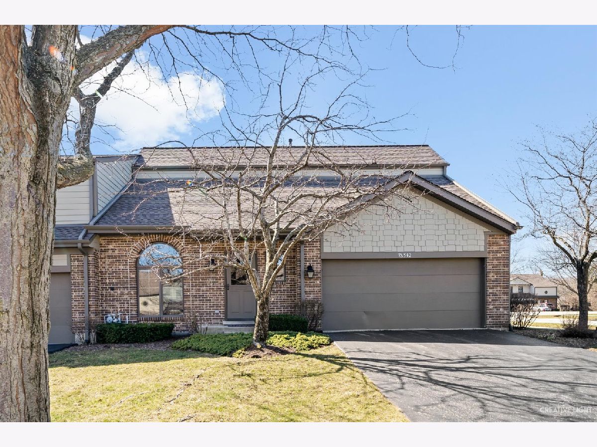 Townhomes Sold Fairways Of Hobson Creek Naperville Illinois, 7S342 Marion