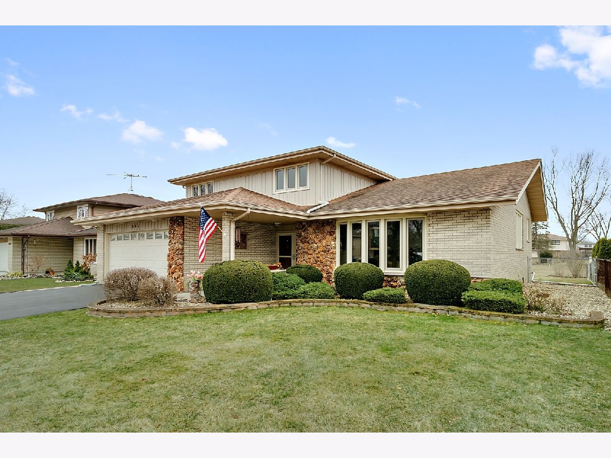 Homes Sold Palos On The Green Palos Hills Illinois, 8461 Loveland
