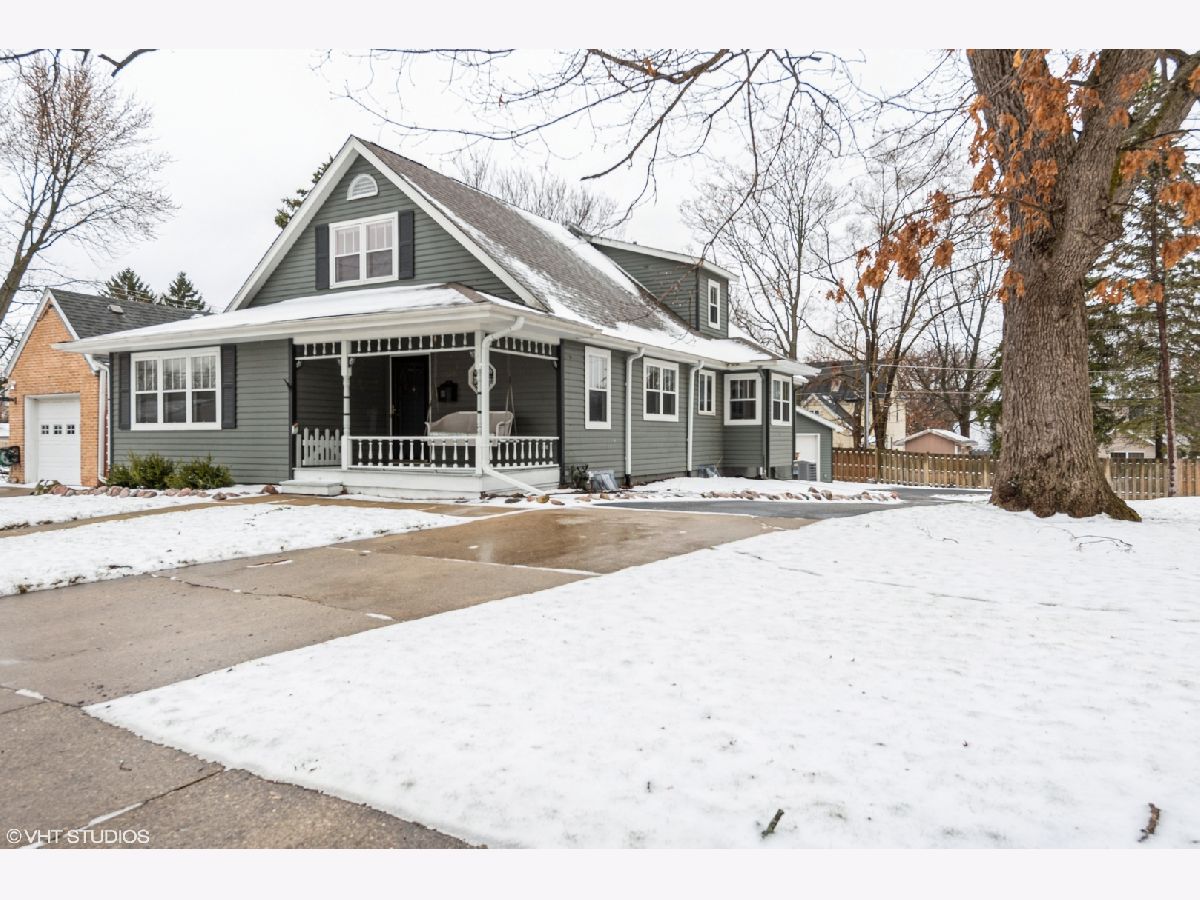 Homes Sold Riverside Elgin Illinois, 1158 Sherwood