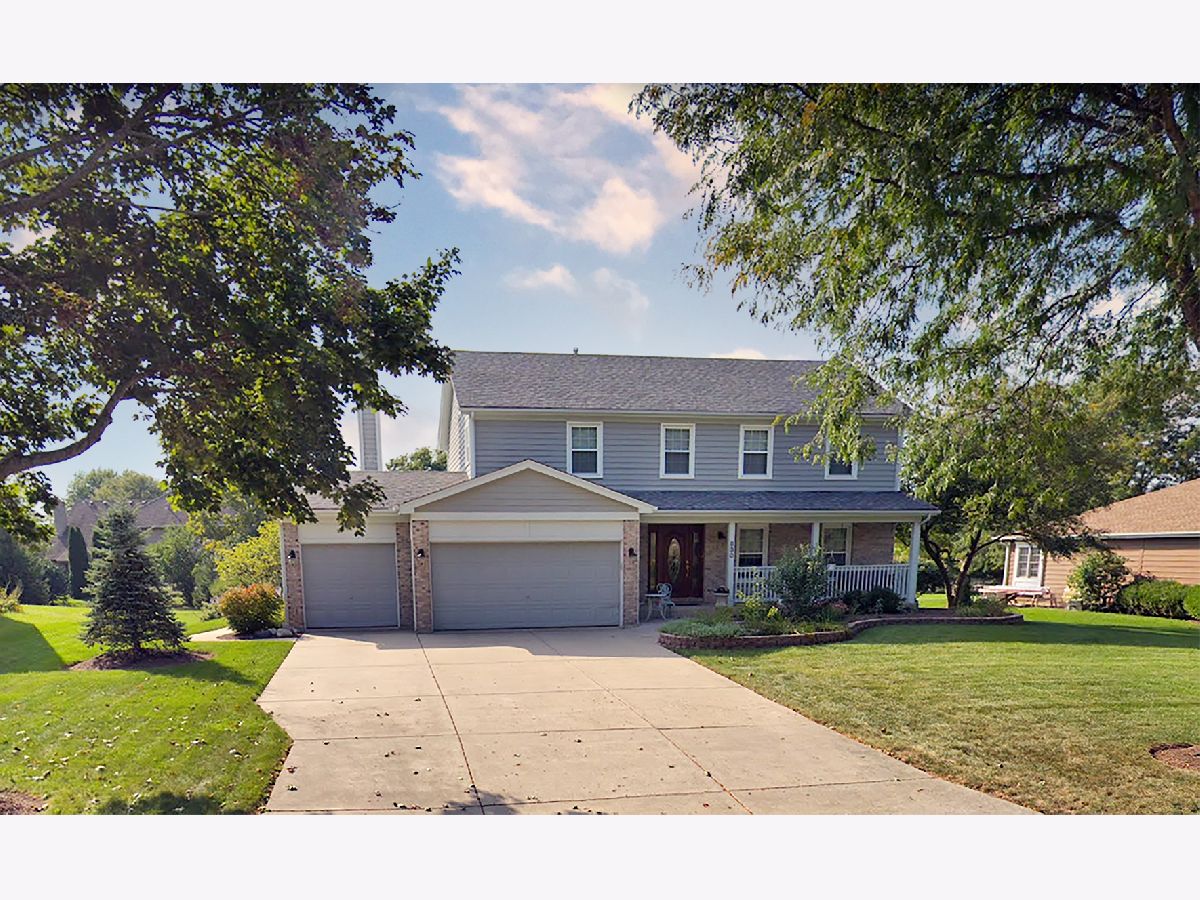 Homes Sold Arbors West Chicago Illinois, 830 Honeysuckle